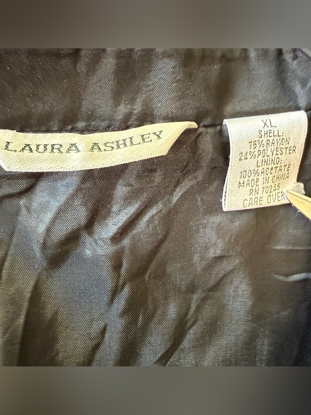 Laura Ashley Velvet Burnout Paisley Jacket XL Black Pink Lined Boho Evening - Picture 7 of 8